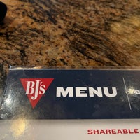 Photo taken at BJ&amp;#39;s Restaurant &amp;amp; Brewhouse by Donald L. on 10/16/2022