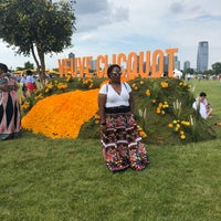 Photo taken at Veuve Clicquot Polo Classic by YaYa R. on 6/2/2018