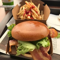 Photo taken at McDonald’s by Aleš C. on 9/28/2018