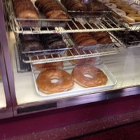 1/10/2015 tarihinde Lin G. H.ziyaretçi tarafından Dat Donut'de çekilen fotoğraf