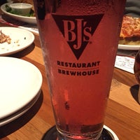 Photo taken at BJ&amp;#39;s Restaurant &amp;amp; Brewhouse by Christopher A. on 9/5/2017