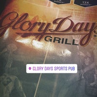 Foto diambil di Glory Days Grill oleh Christopher A. pada 11/26/2017