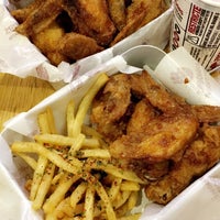 Photo taken at 4Fingers Crispy Chicken by Adrian H. on 11/11/2016