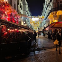 Photo taken at Les Halles by Dosh on 12/14/2022