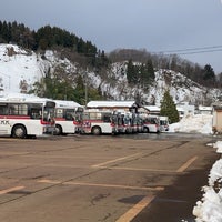 Photo taken at 越後交通 栃尾営業所 by あずあず on 1/7/2023