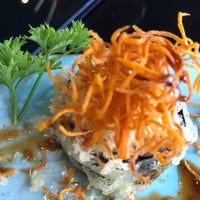Foto diambil di Myó Sushi oleh Emel U. pada 6/10/2018