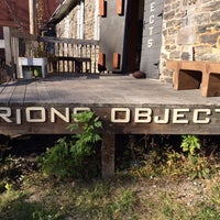 Foto tirada no(a) Orions Objects por qɹǝʇʇ s. em 10/26/2013