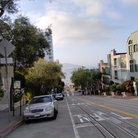 Photo taken at Cable Car Stop - Hyde &amp;amp; Lombard by Brian on 6/1/2023