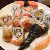 Снимок сделан в Lobster House Sushi &amp;amp; Hibachi Grill пользователем Debbie W. 4/29/2013