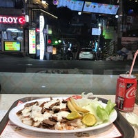 Photo taken at Sultan Kebab Halal Food by Jun S. on 5/13/2018