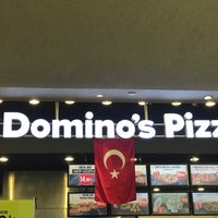 Photo taken at Domino&amp;#39;s Pizza by Hızır on 4/23/2018
