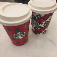 Photo taken at Starbucks by YsBulut🇹🇷 on 12/4/2019