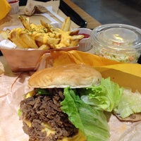 9/28/2013にDan M.がDoni Burgerで撮った写真