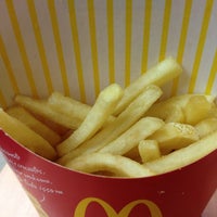 Photo taken at McDonald&amp;#39;s by DJ Felipe C. on 12/27/2012
