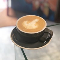 7/27/2018 tarihinde Dalston Coffeeziyaretçi tarafından Dalston Coffee'de çekilen fotoğraf