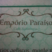 รูปภาพถ่ายที่ Emporio Paraíso - Cafe Salumeria โดย Rodrigo C. เมื่อ 2/21/2013