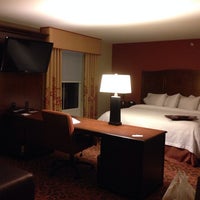 12/3/2013 tarihinde Nat A.ziyaretçi tarafından Hampton Inn by Hilton'de çekilen fotoğraf