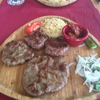 Foto diambil di Sote Steak House oleh Eylem Ebru Yapıcı pada 4/19/2016