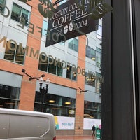 Foto tirada no(a) Boston Common Coffee Company por Lore N. em 4/30/2018