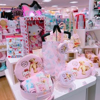 Sanrio Gift Gate 札幌アピア店 札幌市 Da Hediyelik Esya Dukkani