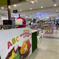 Снимок сделан в Suria Sabah Shopping Mall пользователем Paulo 3/6/2023