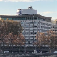 Photo taken at Hotel Sofitel Lyon Bellecour by Paulo on 11/25/2019