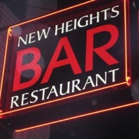 Das Foto wurde bei New Heights Bar &amp;amp; Grill von NEW HEIGHTS B. am 1/6/2013 aufgenommen