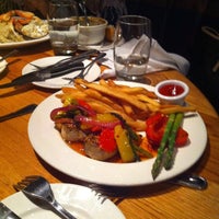 Foto diambil di The Keg Steakhouse + Bar - Halifax oleh Ahmed I. pada 4/30/2013