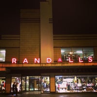 Photo taken at Randalls by Andy M. on 11/21/2013