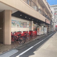Photo taken at ル・モンド 巣鴨店 by つばさ on 8/2/2021