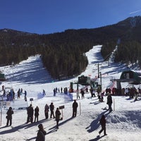 Photo taken at Las Vegas Ski And Snowboard Resort by Fernando V. on 1/2/2015