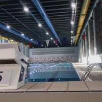 Photo taken at İTÜ Olimpik Yüzme Havuzu by Ece on 10/27/2018