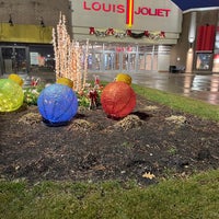 Photo taken at Louis Joliet Mall by Nancy H. on 12/9/2022