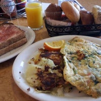 6/19/2018 tarihinde Nancy H.ziyaretçi tarafından Kappy&amp;#39;s Restaurant &amp;amp; Pancake House'de çekilen fotoğraf