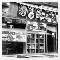 Foto scattata a Papercut cybercafe, comics &amp; games da Tiberius T. il 4/19/2014