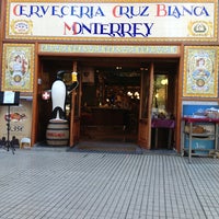 1/4/2013 tarihinde Sergio M.ziyaretçi tarafından Cerveceria Cruz Blanca Monterrey'de çekilen fotoğraf
