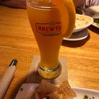 Photo taken at Applebee&amp;#39;s Grill + Bar by Lee R. on 10/19/2018