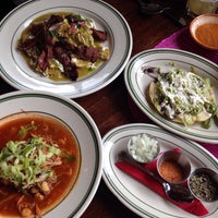 1/11/2015 tarihinde Stephanie G.ziyaretçi tarafından Tacuba Mexican Cantina'de çekilen fotoğraf