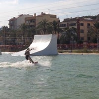 9/26/2015 tarihinde Anastasiya D.ziyaretçi tarafından Malamar WakePark'de çekilen fotoğraf