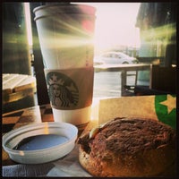 Photo taken at Starbucks by Saiofrelief on 1/22/2013