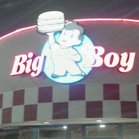 Photo taken at Big Boy by Whitney M. on 12/26/2012