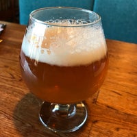 Photo taken at Hawthorne Hophouse by Alan G. on 3/10/2018