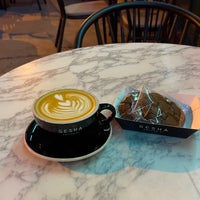 4/1/2022 tarihinde Bo3Lwa ♈.ziyaretçi tarafından Gesha Coffee Co.'de çekilen fotoğraf