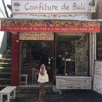 Photo taken at Confiture de Bali by Chi H. on 7/15/2017