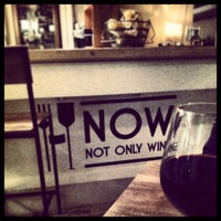 Foto tirada no(a) NOW: Not Only Wine por Jonathan Z. em 3/14/2014