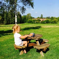 Foto diambil di Kārļamuiža Country Hotel oleh Agnese B. pada 9/11/2016