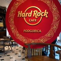 Foto diambil di Hard Rock Cafe Podgorica oleh Ibraheem Bin Abdullah pada 7/1/2023