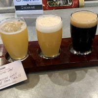Photo taken at Kettlehead Brewing Company by Earl B. on 8/31/2022