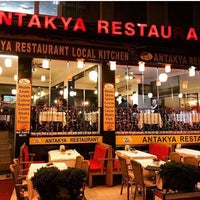 Das Foto wurde bei Antakya Restaurant von Antakya Restaurant am 4/12/2017 aufgenommen