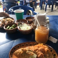 Photo taken at Tortas y Tacos Ahogados &amp;quot;Las Pacanda&amp;quot; by Sofía G. on 6/10/2018